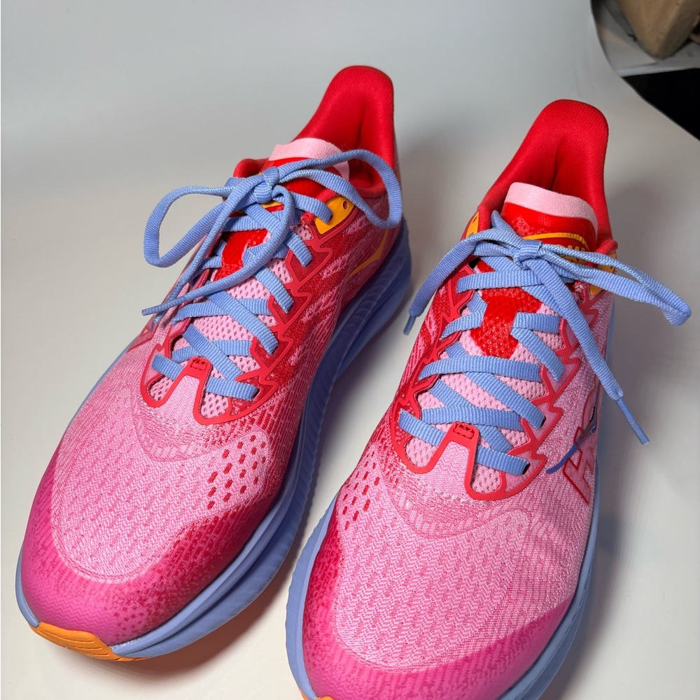 Brand New in box HOKA Mach6 Pink & Blue Running Shoe. Youth size 6.5. 🔥🔥🔥 - Picture 5 of 14